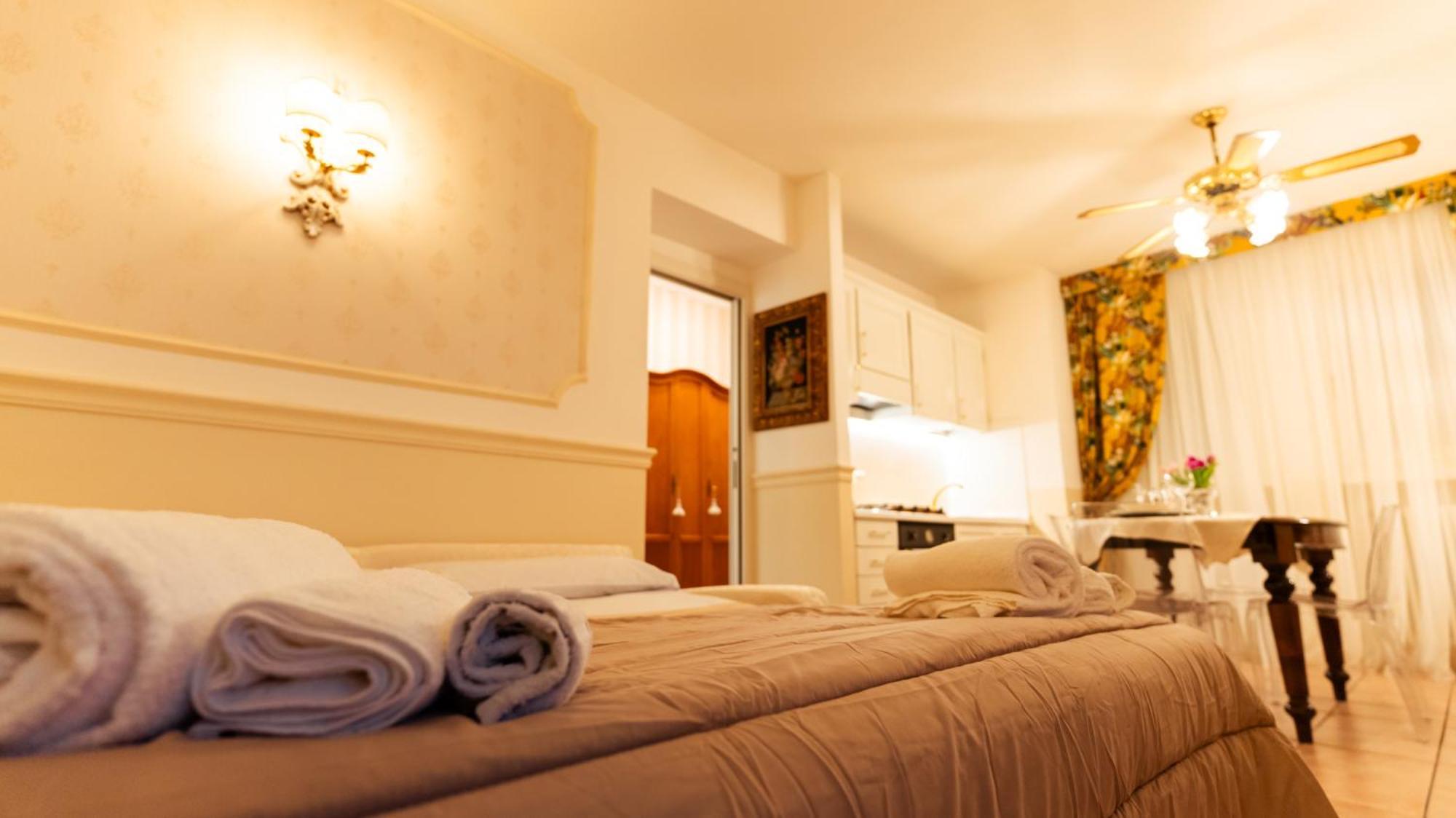 New Cozy Apartment - City Centre Лекко Экстерьер фото